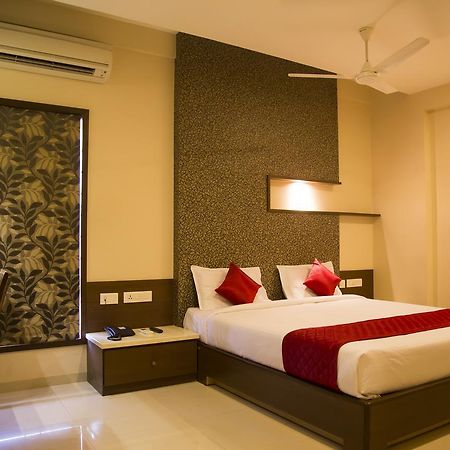 Hotel Sri Sakthi Tiruppur Exterior photo