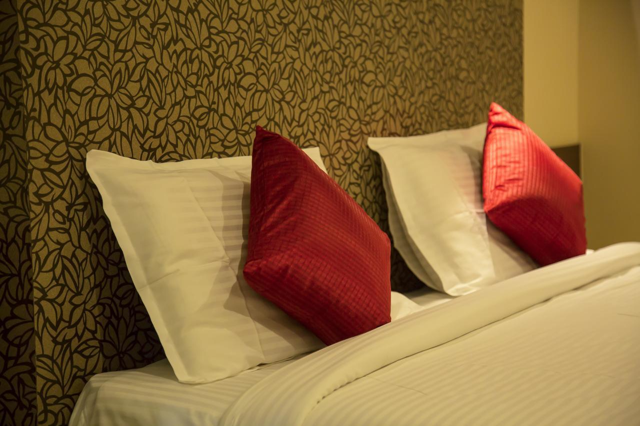 Hotel Sri Sakthi Tiruppur Exterior photo